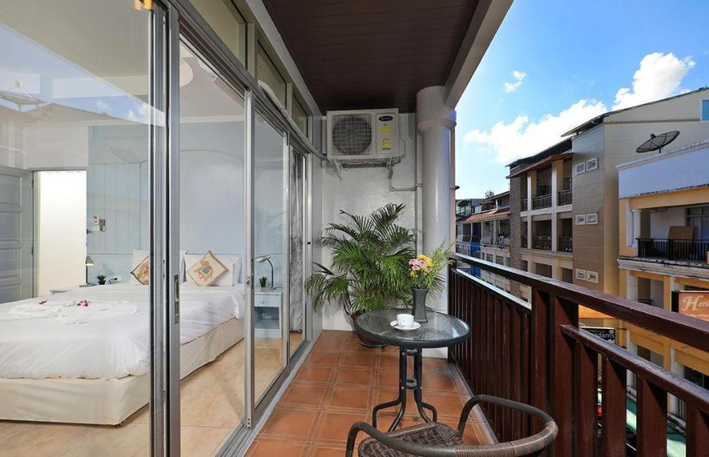 Gorgeous Boutique Room Patong Екстер'єр фото