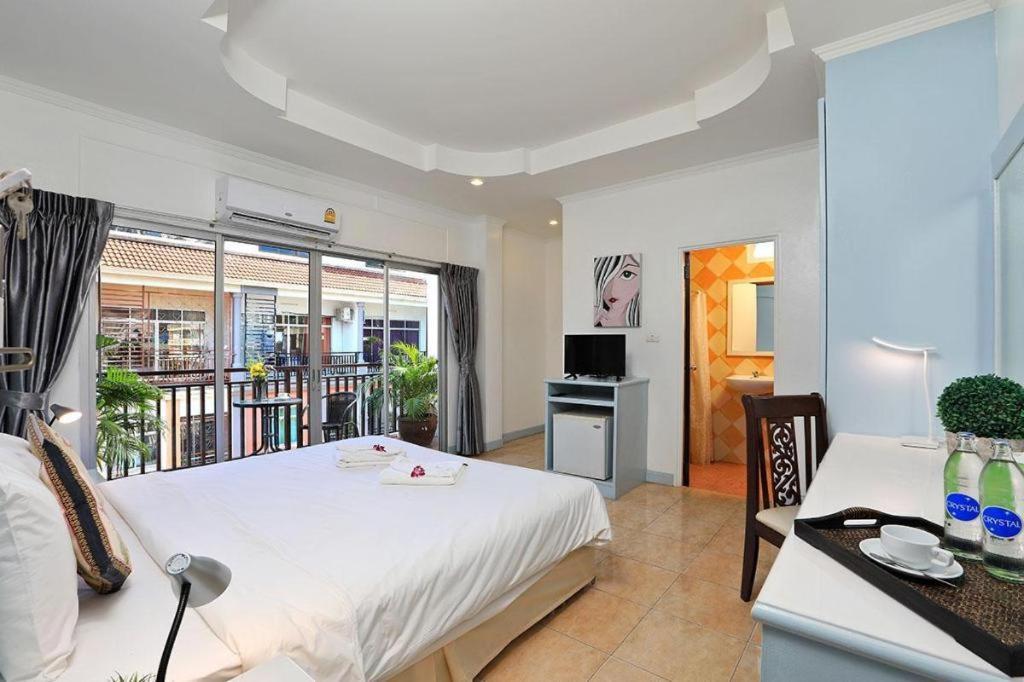 Gorgeous Boutique Room Patong Екстер'єр фото