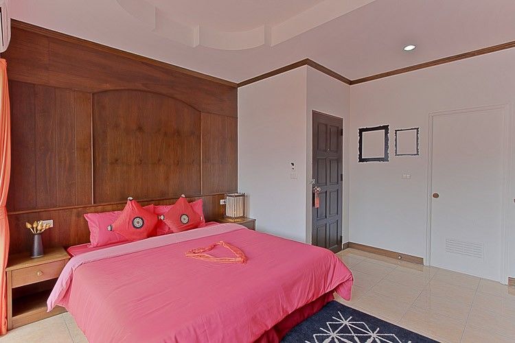 Gorgeous Boutique Room Patong Екстер'єр фото